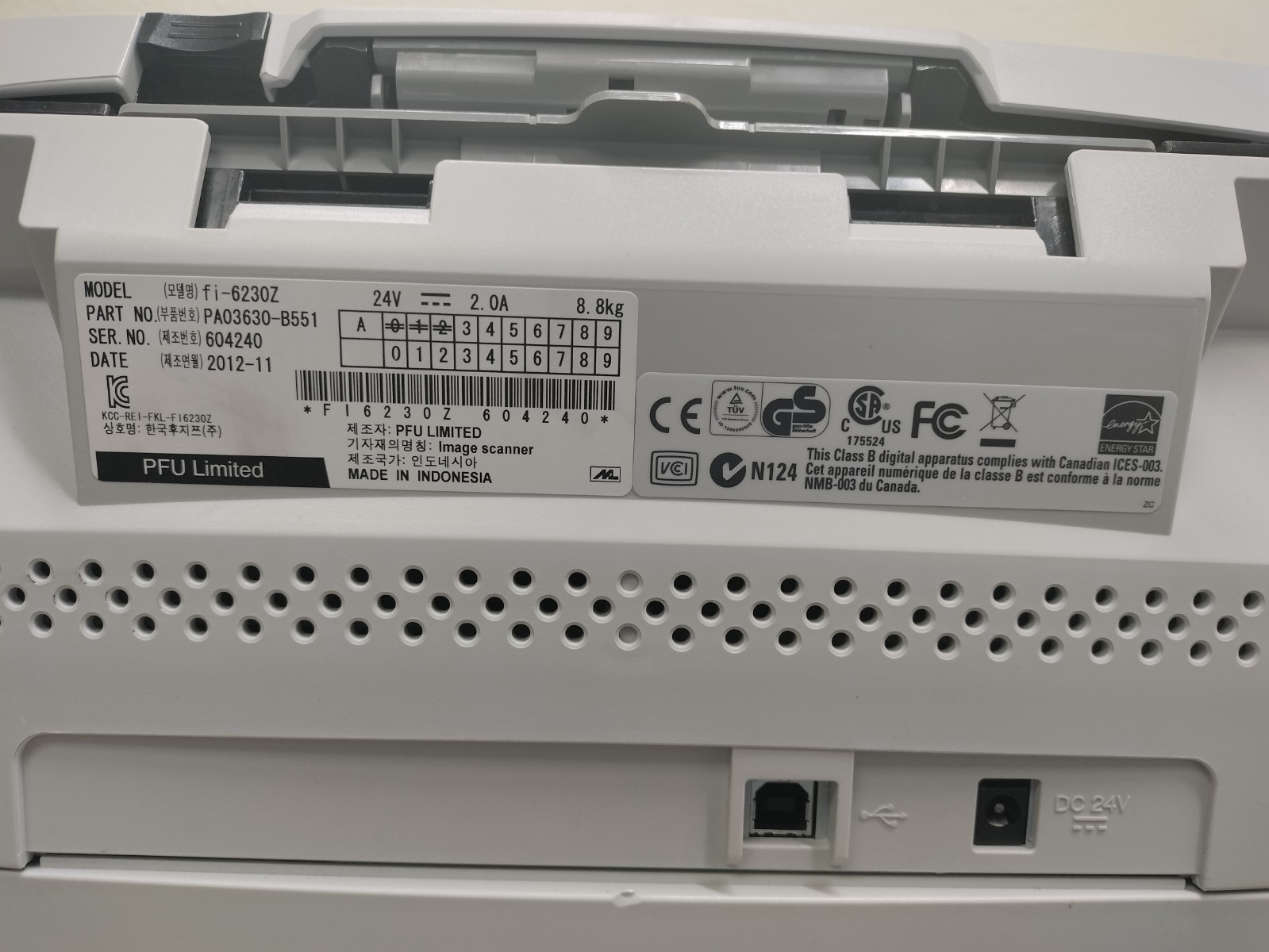 Fujitsu fi-6230Z Scanner w/ Scanning Bed *NO ADAPTER*