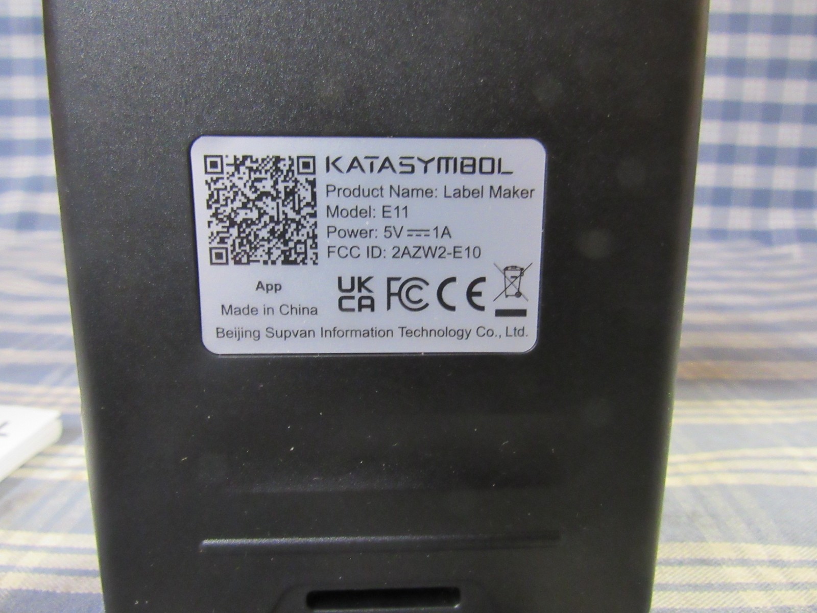 SUPVAN E11 Bluetooth Label Maker with 4 Tapes Smart App Printing FREE SHIPPING.