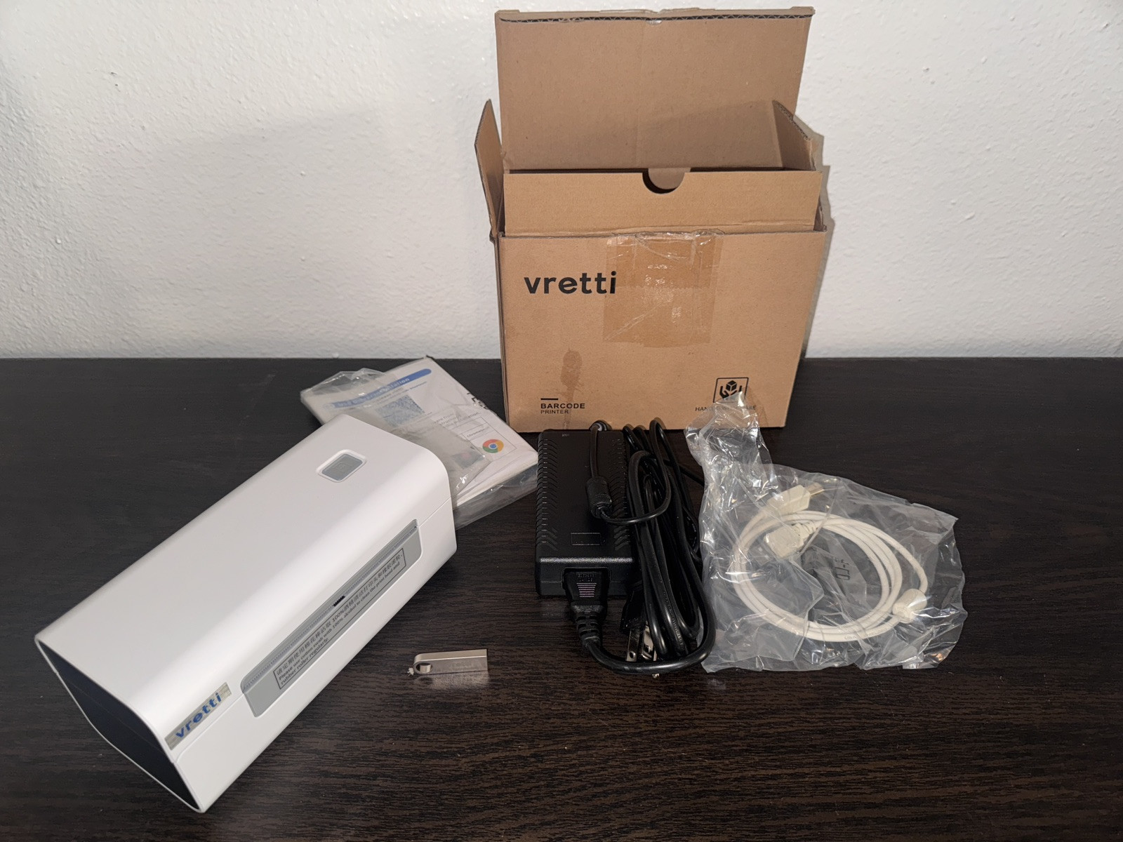 Vretti Bluetooth thermal label mini printer Model D465B Open box Sold As Is