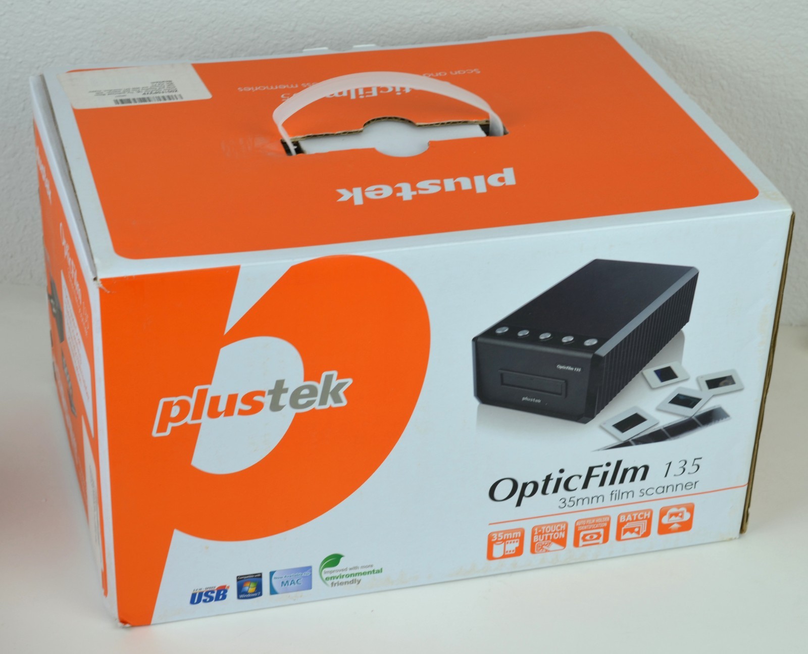 Plustek OpticFilm 135 – 35mm Film Slide Scanner