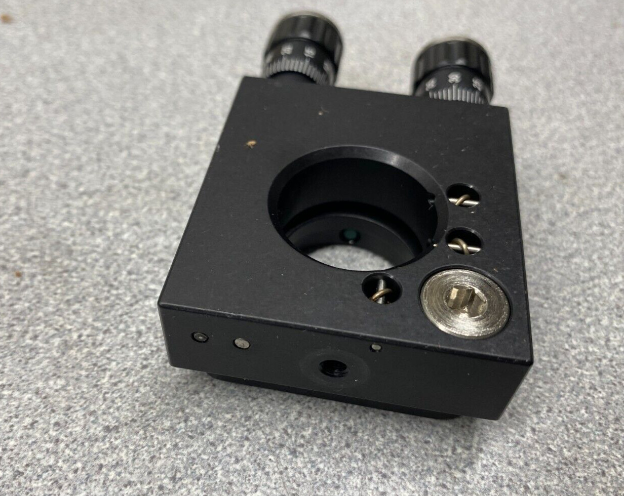 Thorlabs VM1 – Kinematic Mount with Vertical Drive, Ø1″ Optics, 8-32 Taps
