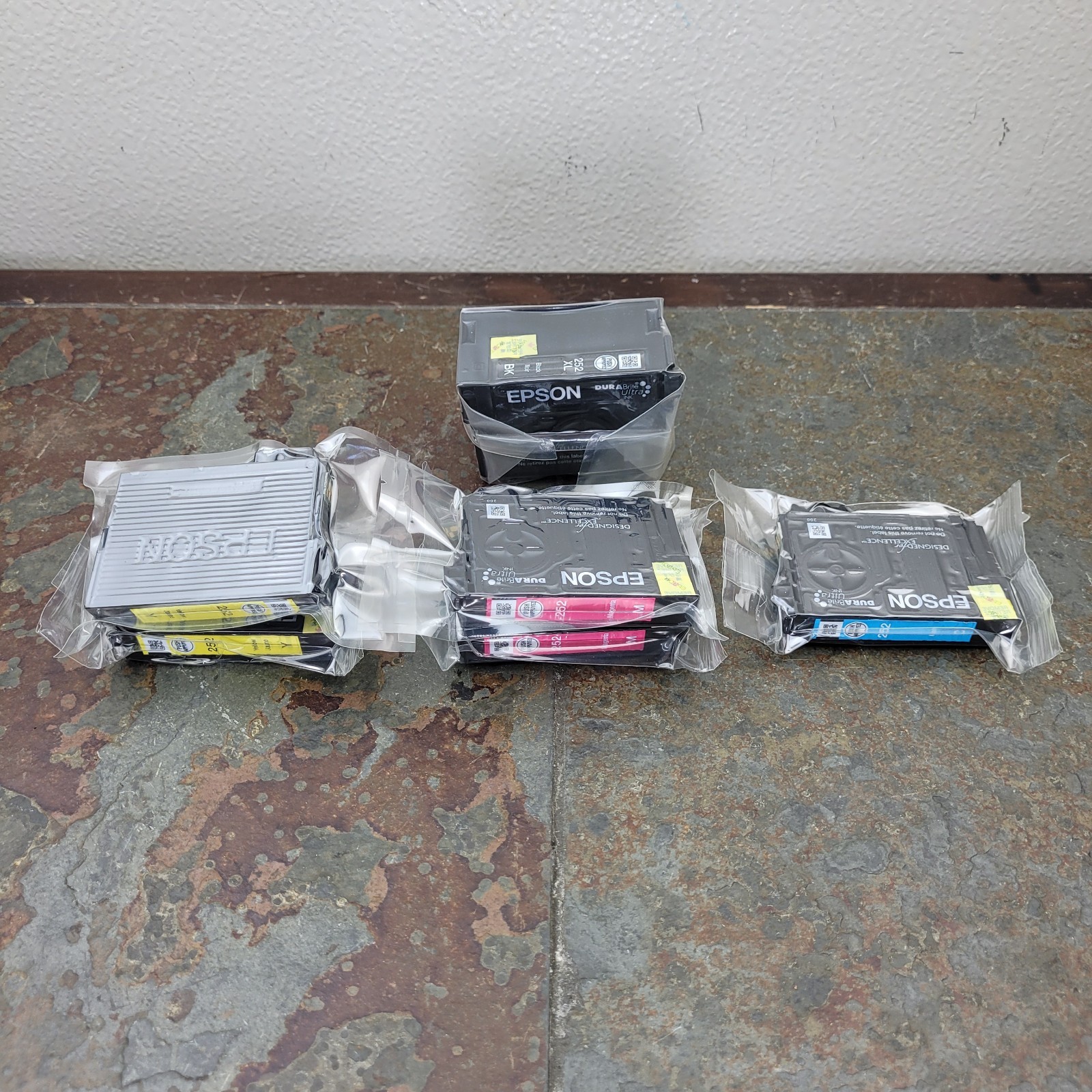 Genuine Epson 252XL/252 Black/Tri-Color Ink Cartridge