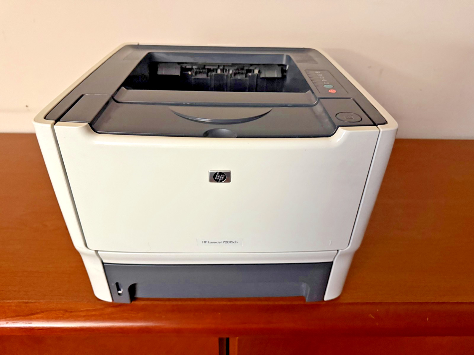 HP LaserJet P2015dn Monochrome Laser Printer CB368A – NEEDS TONER