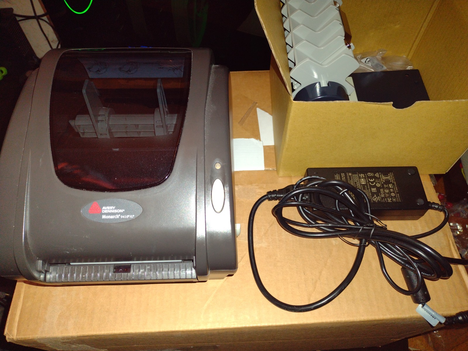 Avery Dennison Monarch 9416XL label printer w/Power/USB/external label mount