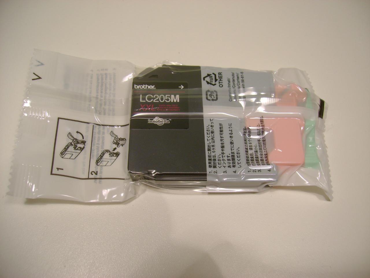Brother LC205M XXL Super High Yield Ink Cartridge. Magenta. New, Sealed.
