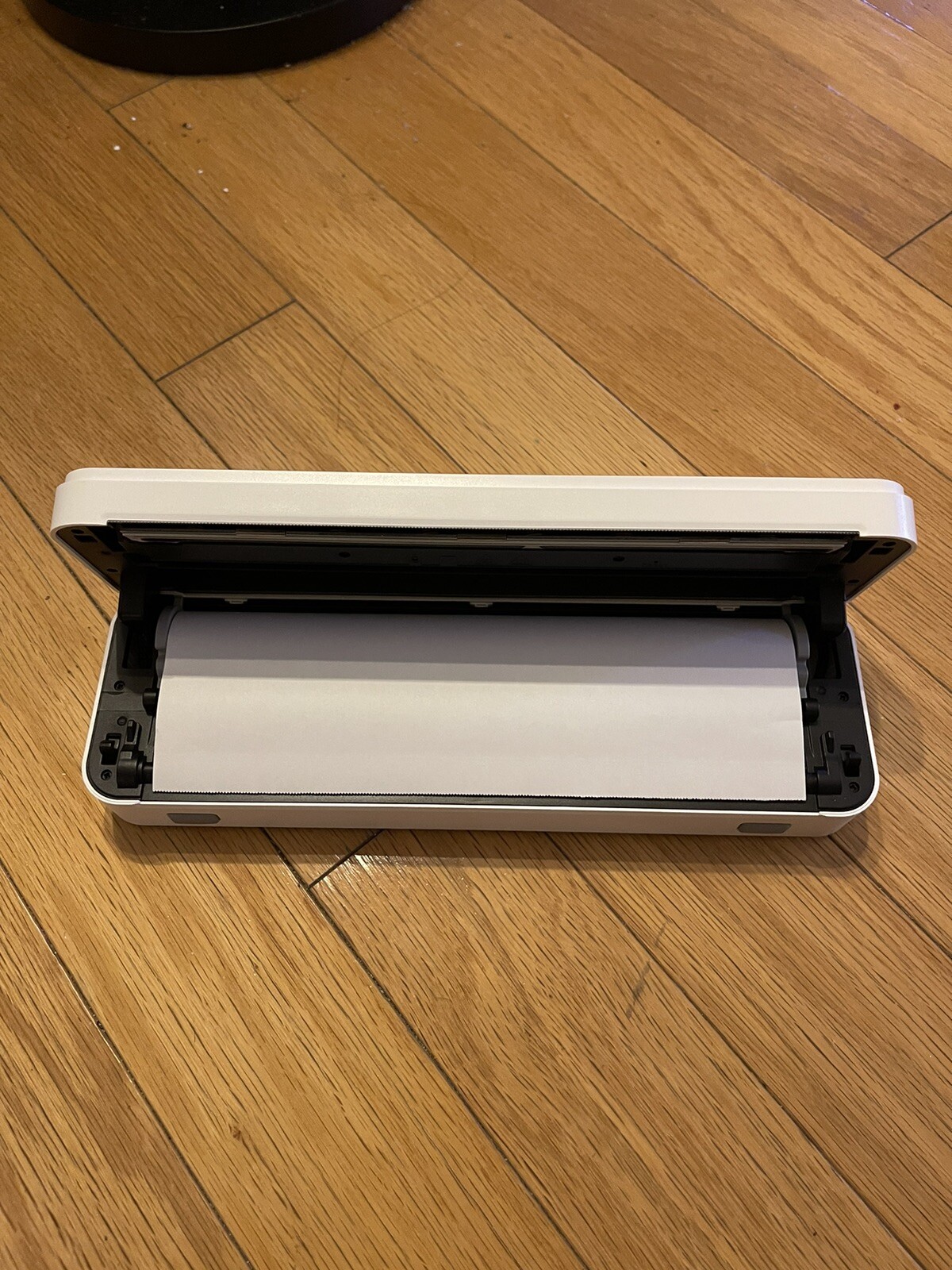 JADENS PDA4 Portable Wireless Thermal Printer + 1 Roll A4 Thermal Paper (White)