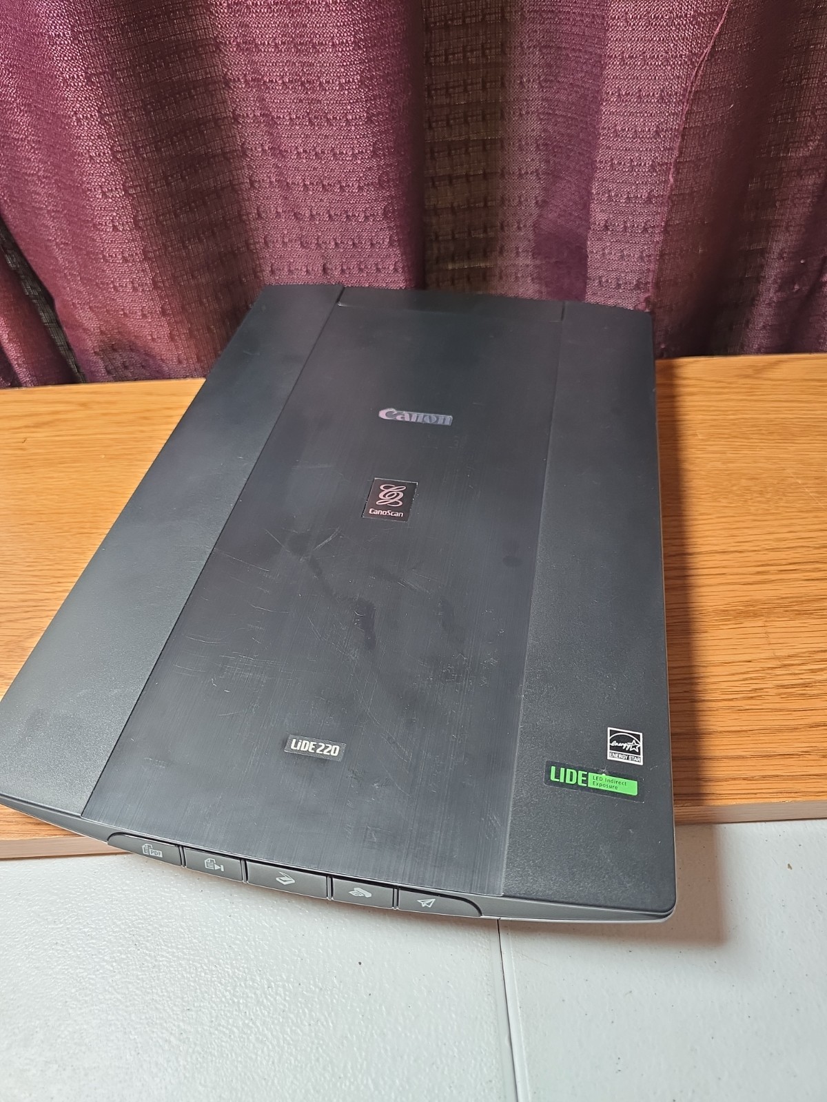 USED Canon CanoScan LiDE 220 Flatbed Scanner 4800 X 4800 Tested