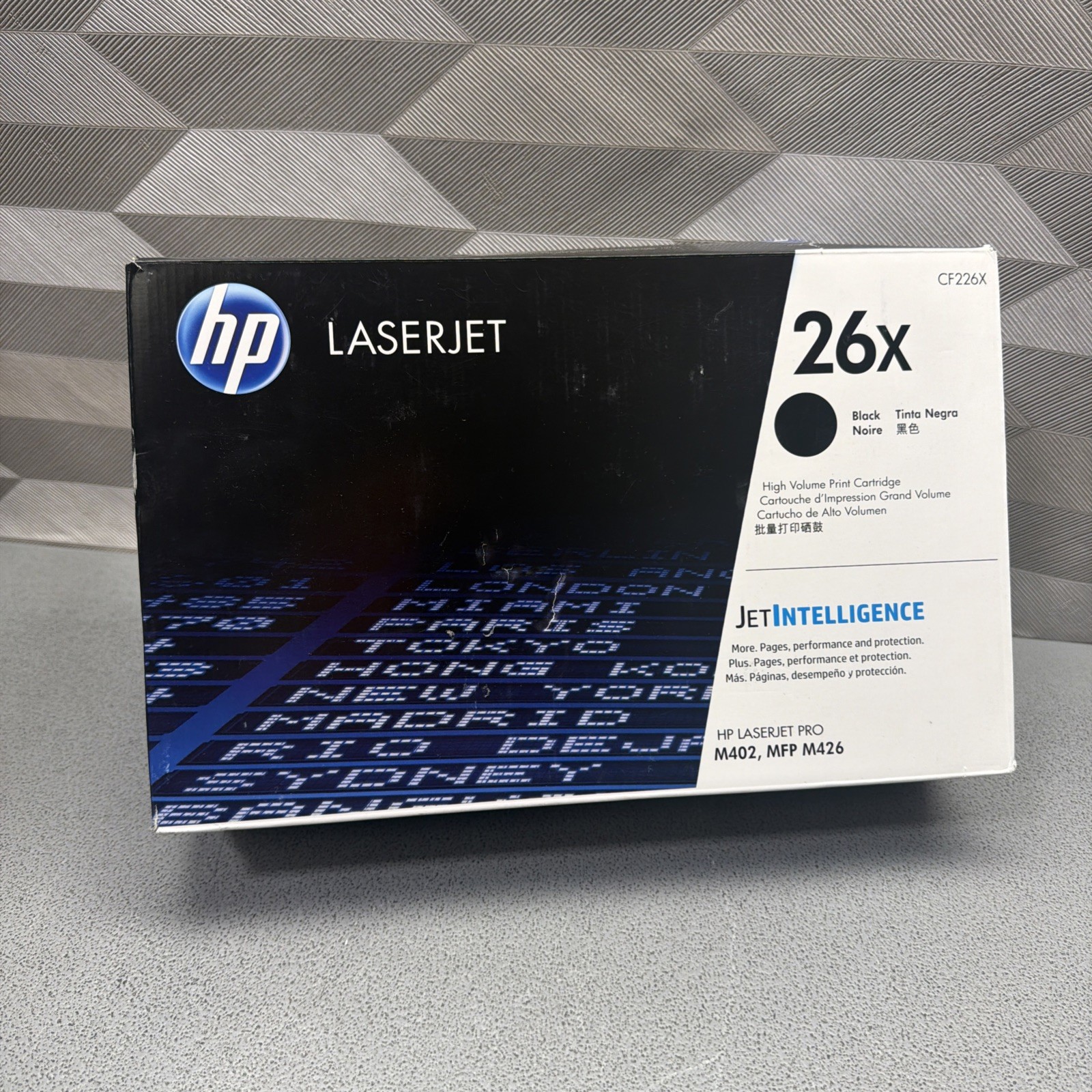 HP CF226X 26X High Yield LaserJet Toner Cartridge Black ( NEW DAMAGED BOX )