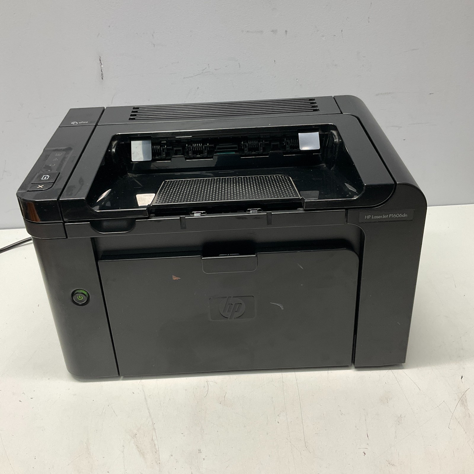 HP LaserJet P1606dn Monochrome Laser Printer – Tested and Working NO TONER