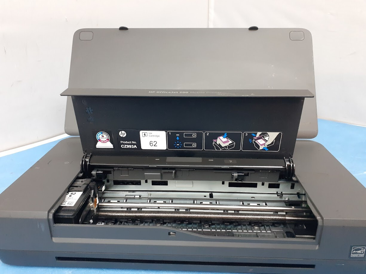 HP OfficeJet 200 Mobile Printer Good battery – w/ used ink and power cord