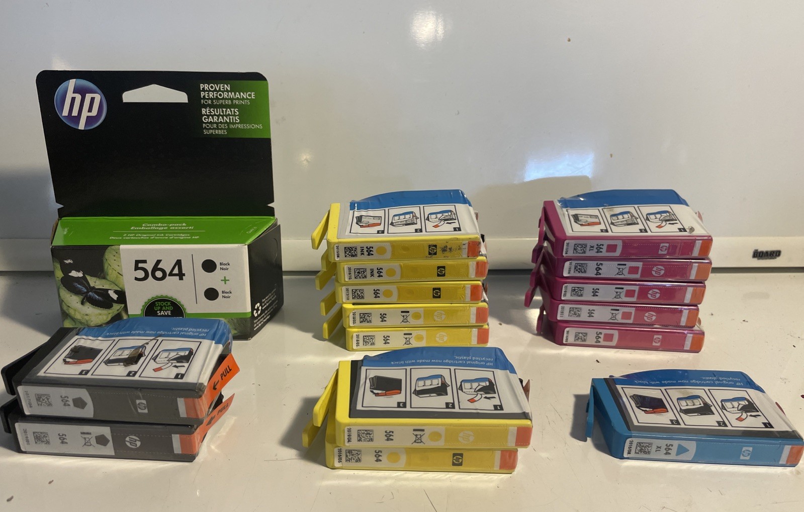 Genuine HP 564 Black Yellow Magenta Cyan Ink Cartridges New Expired Lot Of 17