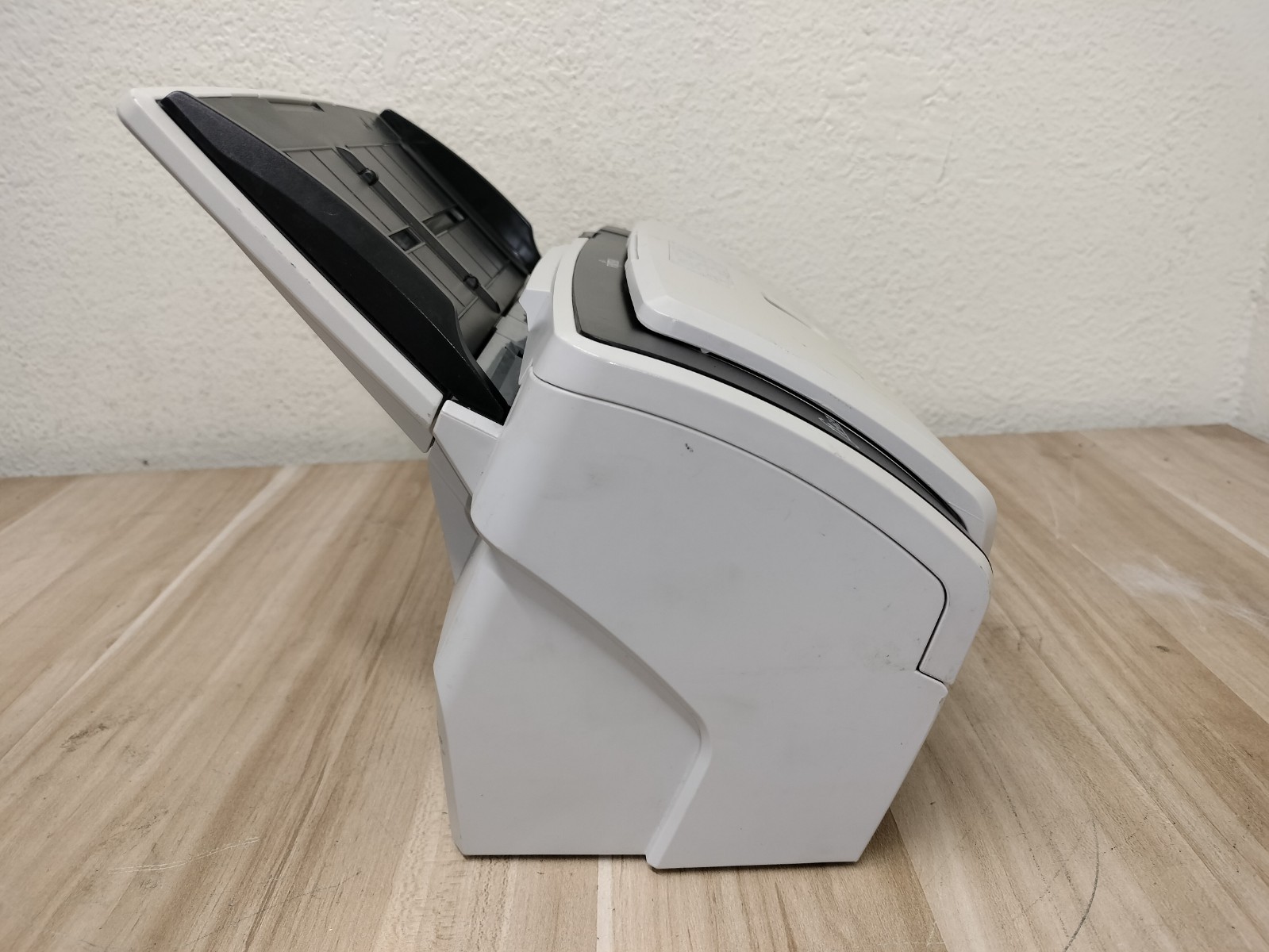 Fujitsu fi-6130 Color Duplex Sheet-Fed Scanner