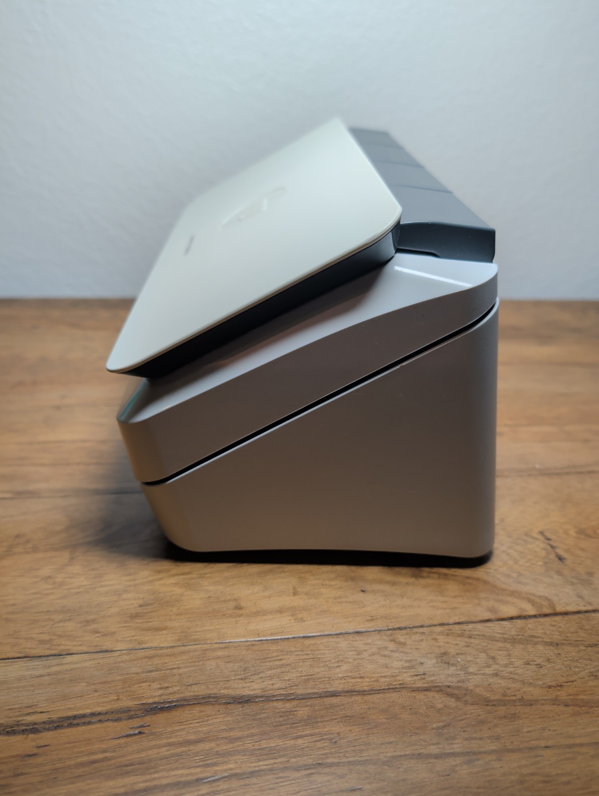 HP Scanjet Pro 2000 S1 Sheetfed Scanner no cords included